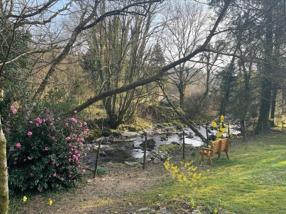 Charming Riverside Cottage In Snowdonia National Park Tanygrisiau Esterno foto